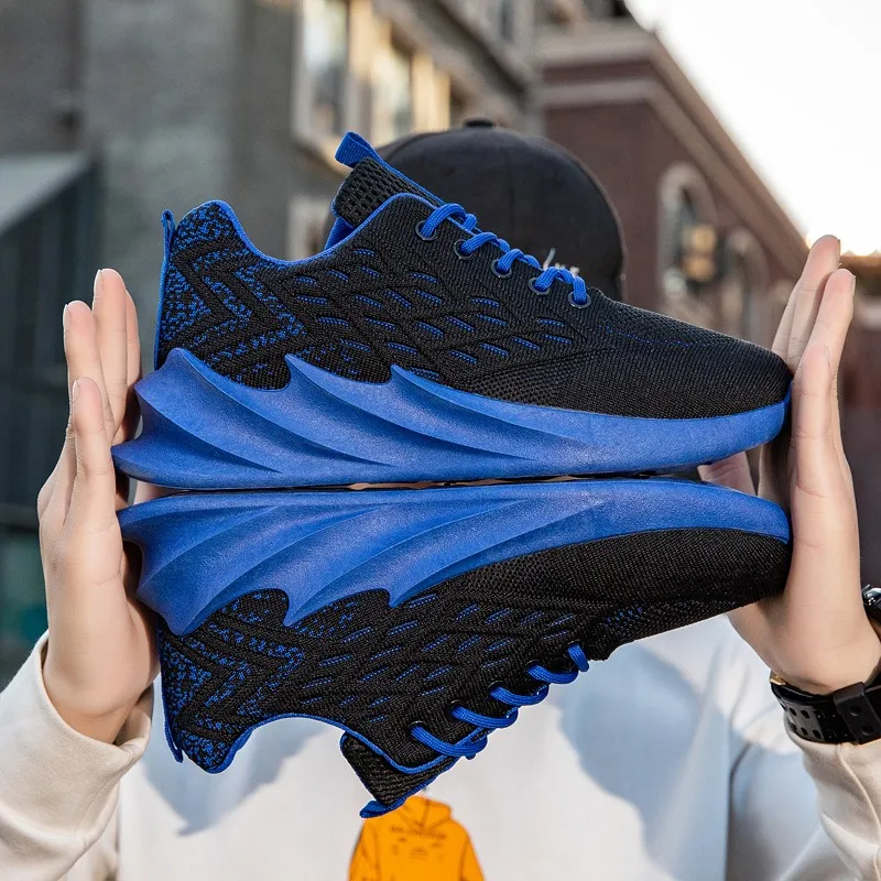 2019 Winter New Blade Men's Warm and Comfortable Men sneakers Outdoor walking breathable running shoes Big Size 44
2019 Winter New Blade Men's Warm and Comfortable Men sneakers Outdoor walking breathable running shoes Big Size 44