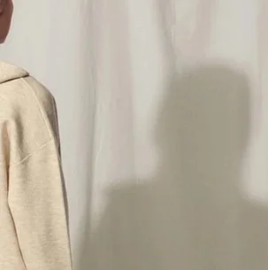 2021 Spring and Summer New Back Letter Zipper Cardigan Sports Casual Knitted Hooded Women Sweatshirt
2021 Spring and Summer New Back Letter Zipper Cardigan Sports Casual Knitted Hooded Women Sweatshirt