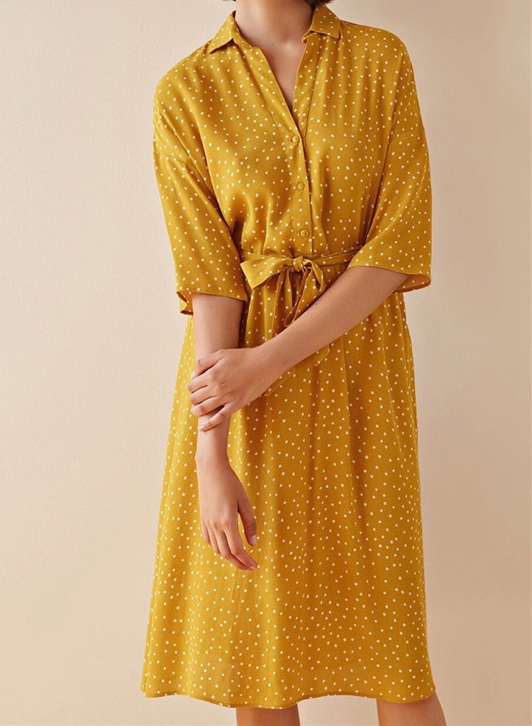 Простое весенне-летнее желтое мини-платье в горошек из 2021 вискозы с коротким рукавом 100%
Простое весенне-летнее желтое мини-платье в горошек из 2021 вискозы с коротким рукавом 100%