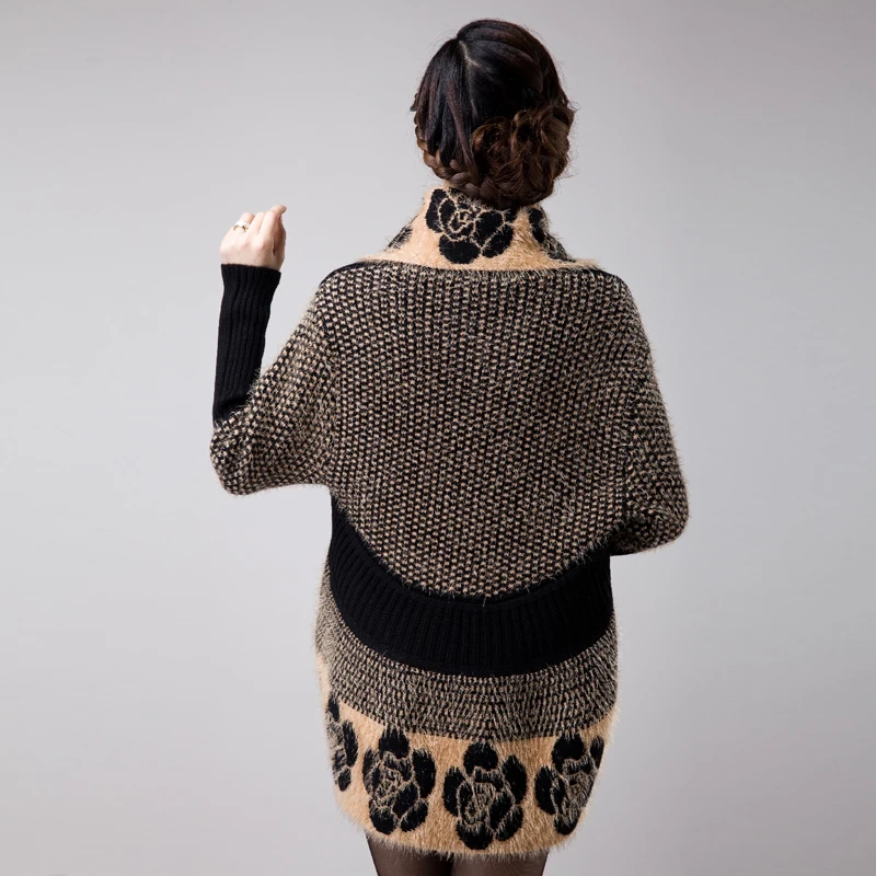 Mohair sweater cardigan women's fashion bat sleeve loose sweater large size mid-length shawl coat spring and autumn mother wear
Mohair sweater cardigan women's fashion bat sleeve loose sweater large size mid-length shawl coat spring and autumn mother wear
