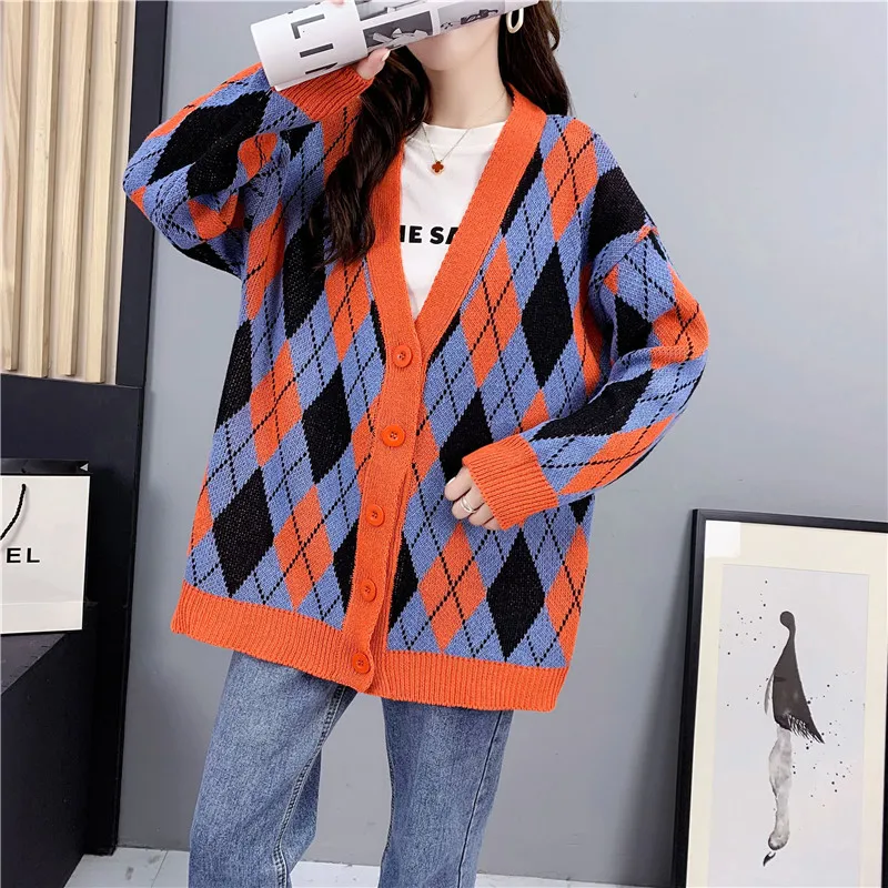 Women Autumn Winter Plaid Cardigans V-Neck Knitted Single Breasted Printed Loose Sweaters Female Casual Cardigans Soft Knitwear
Women Autumn Winter Plaid Cardigans V-Neck Knitted Single Breasted Printed Loose Sweaters Female Casual Cardigans Soft Knitwear
