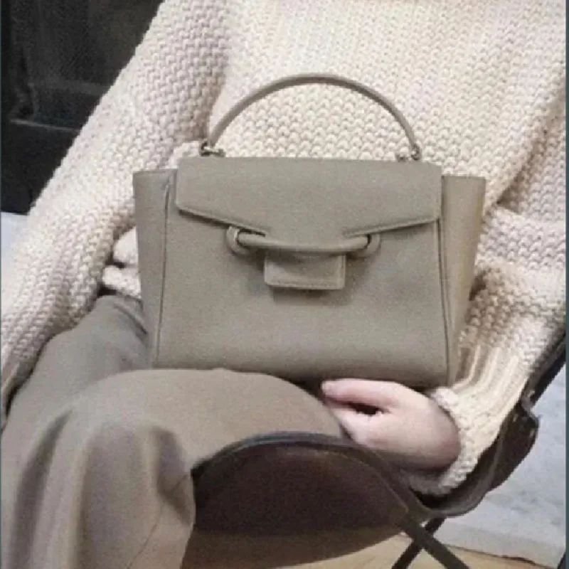 Top Quality Buckets for Women Luxury Handbags Women Bags Designer Genuine Leather Purses and Handbags Sac De Luxe Femme Marque
Top Quality Buckets for Women Luxury Handbags Women Bags Designer Genuine Leather Purses and Handbags Sac De Luxe Femme Marque