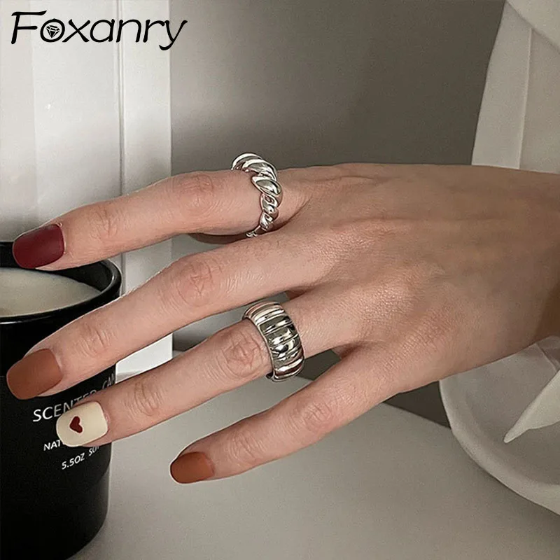 FOXANRY 925 Sterling Silver Couples Rings Accessories Fashion Vintage Charm Simple Twist Texture Design Party Jewelry Wholesale
FOXANRY 925 Sterling Silver Couples Rings Accessories Fashion Vintage Charm Simple Twist Texture Design Party Jewelry Wholesale