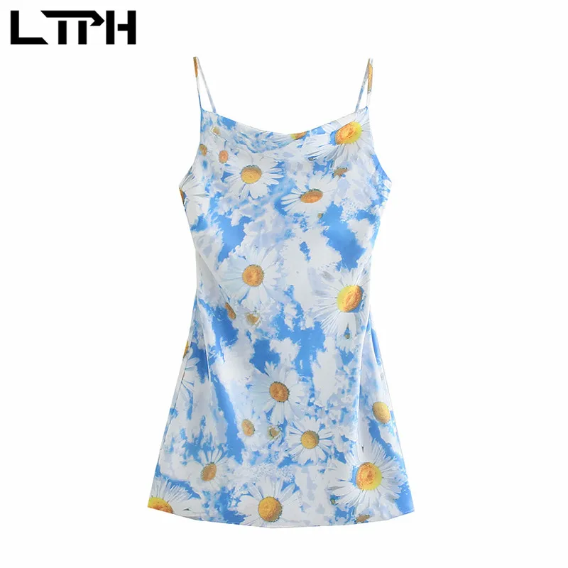 LTPH vintage ins streetwear floral print women dress sexy sleeveless swinging collar elegant mini base dresses 2021 autumn new
LTPH vintage ins streetwear floral print women dress sexy sleeveless swinging collar elegant mini base dresses 2021 autumn new