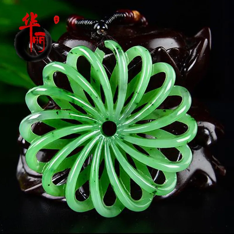 

Natural jasper jade pendant hollow hand-carve every dog has his day flower jade pendants brand men necklace jadeite jade jewelry