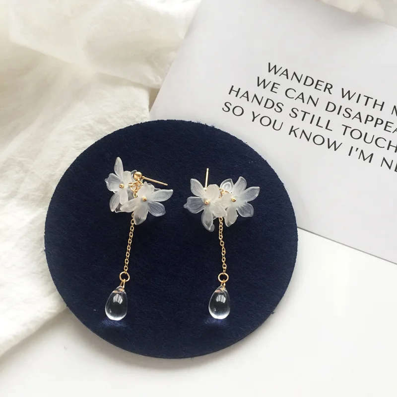 South Korea fashion sen is a flower earrings temperament long joker female eardrop fresh flower petals white