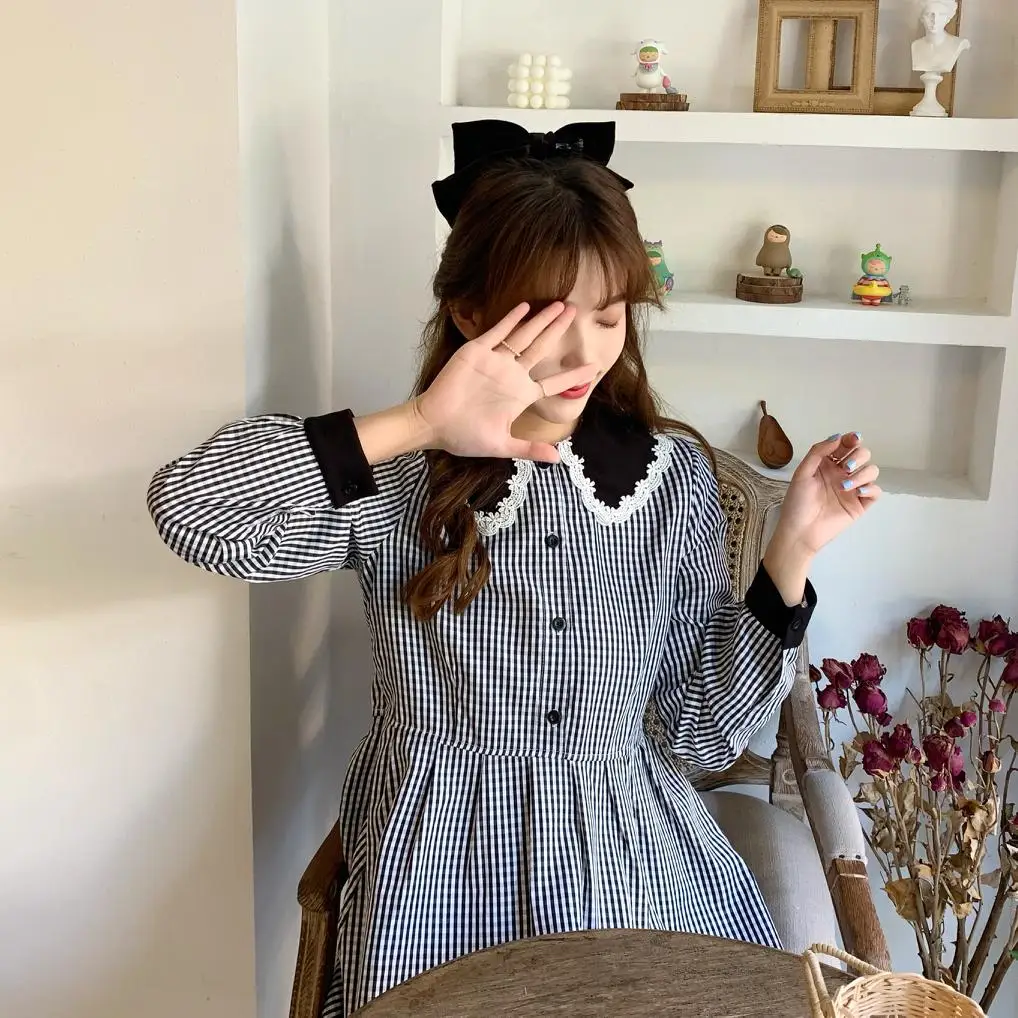 Will spring a new college wind dress long skirt in little pure and fresh and long sleeve doll lattice led spot
Will spring a new college wind dress long skirt in little pure and fresh and long sleeve doll lattice led spot