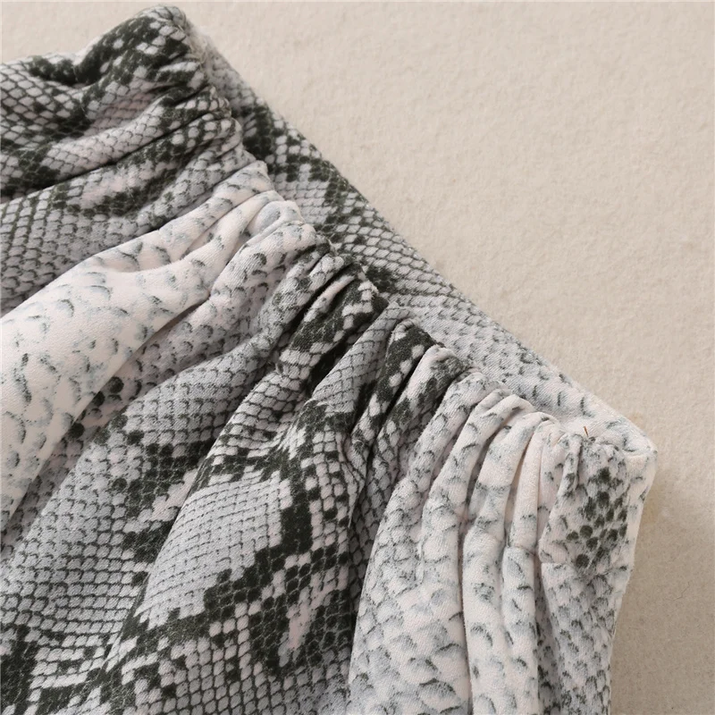 2Pcs Outfits Set Baby Girls Spring Fall Casual Clothes Grey Solid Color Long Sleeve Knit Tops Snakeskin Print Skirt 1-5Y
2Pcs Outfits Set Baby Girls Spring Fall Casual Clothes Grey Solid Color Long Sleeve Knit Tops Snakeskin Print Skirt 1-5Y