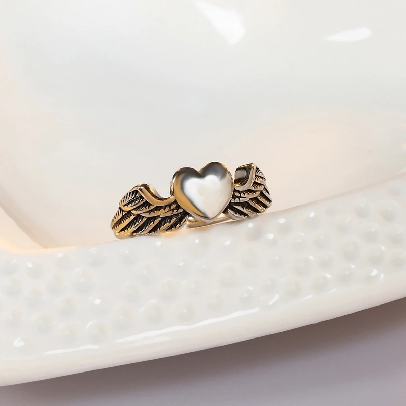 Vintage Angel Fashion Wings Heart Ring for Women Girls Trendy Vintage Silver Color Open Adjustable Ring Special Jewelry
Vintage Angel Fashion Wings Heart Ring for Women Girls Trendy Vintage Silver Color Open Adjustable Ring Special Jewelry
