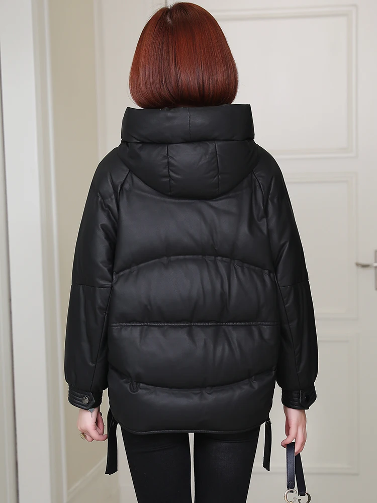 2020 winter new Haining Leather Jacket Women's short thick loose leather down jacket with hood
2020 winter new Haining Leather Jacket Women's short thick loose leather down jacket with hood