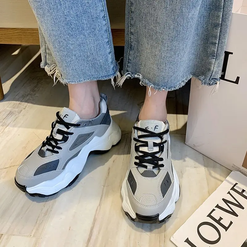 Women Platform Sneakers Designers Brand Fashion Vulcanize Shoes Woman Mesh Casual Shoes 2021 Spring Chunky Trainers Ladies
Women Platform Sneakers Designers Brand Fashion Vulcanize Shoes Woman Mesh Casual Shoes 2021 Spring Chunky Trainers Ladies