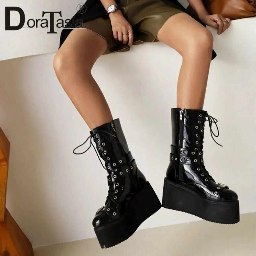 Big Size 35-43 Brand New Ladies Platform Boots Fashion Buckle Lace-up Wedges High Heels women's Boots Party Gothic Shoes Woman
Big Size 35-43 Brand New Ladies Platform Boots Fashion Buckle Lace-up Wedges High Heels women's Boots Party Gothic Shoes Woman