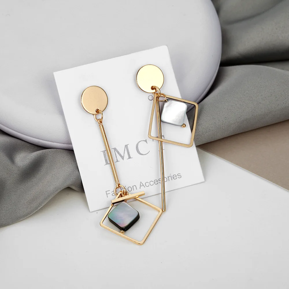 Ladies Korean Fashion Bohemian Geometric Square Asymmetric Pendant Earrings Crystal Pearl Earring Jewelry 
Ladies Korean Fashion Bohemian Geometric Square Asymmetric Pendant Earrings Crystal Pearl Earring Jewelry
