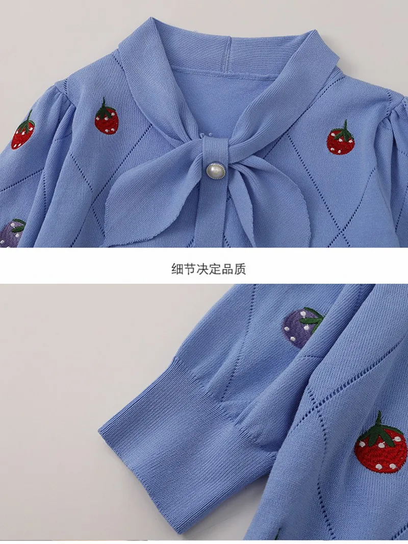 2021 Summer Sweet Strawberry Embroidery Short Sleeve Sweater Beaded Bow collar Hollow Out Pullover Knitted Tops 
2021 Summer Sweet Strawberry Embroidery Short Sleeve Sweater Beaded Bow collar Hollow Out Pullover Knitted Tops