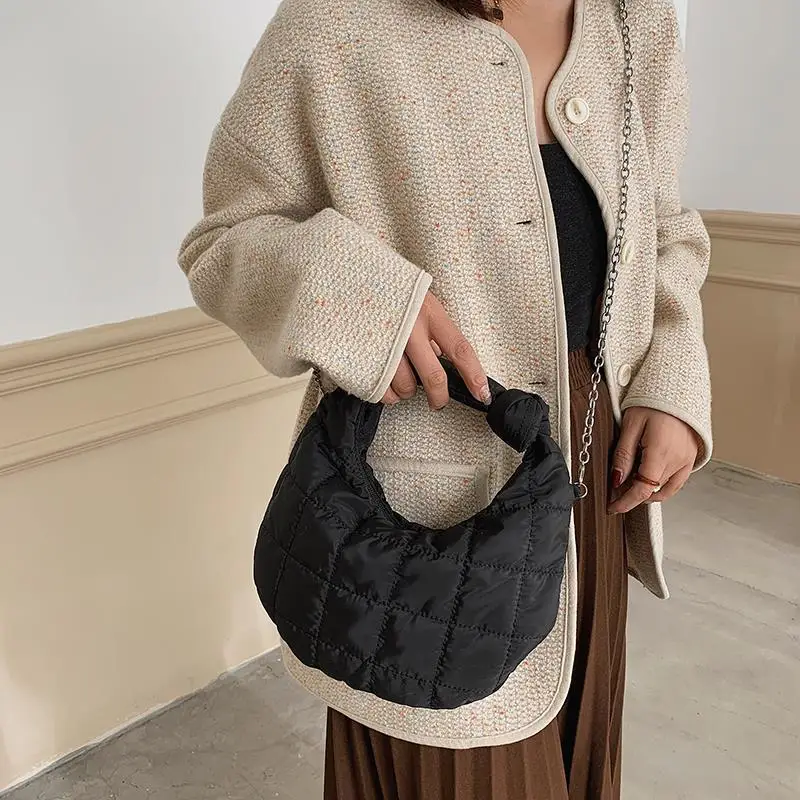 Quilted Designer Fluffy Winter Bag For Women Brown Green Chain Shoulder Crossbody Bags Female Small Soft Purses And Handbags
Quilted Designer Fluffy Winter Bag For Women Brown Green Chain Shoulder Crossbody Bags Female Small Soft Purses And Handbags