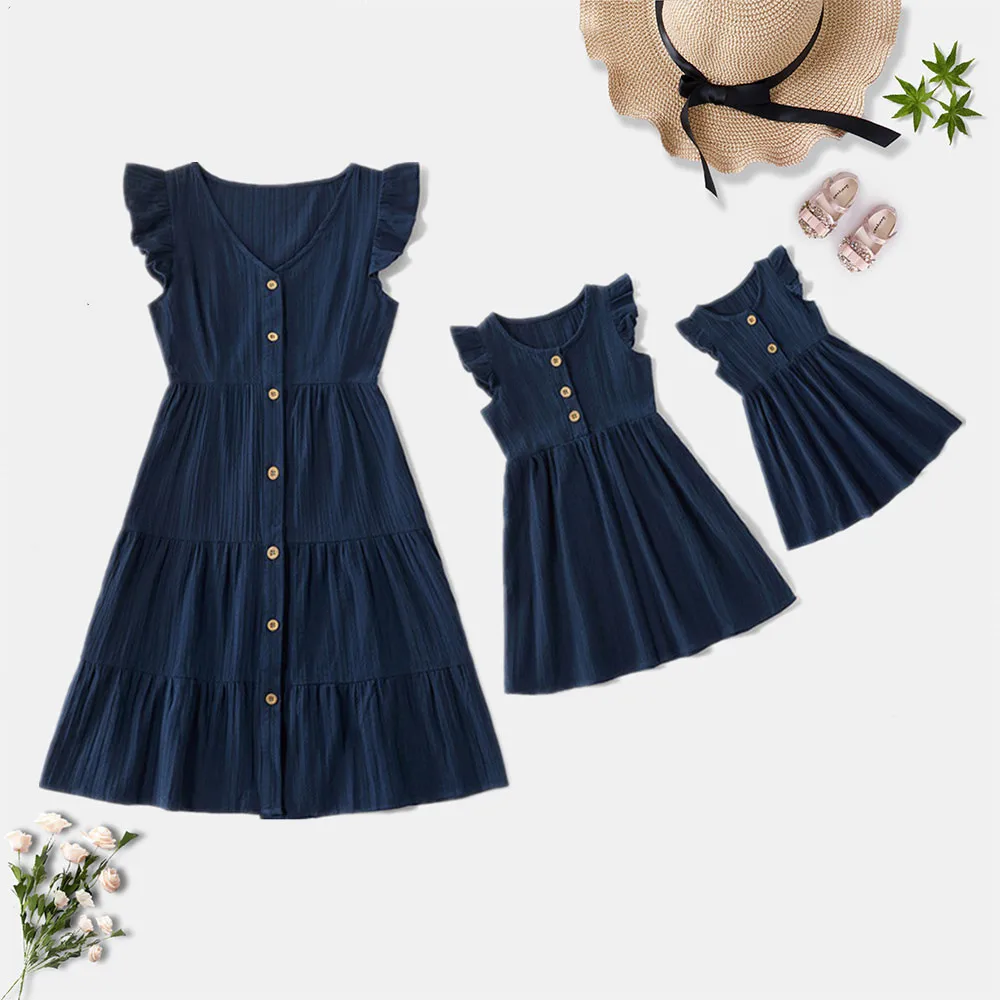 Mother and Daughter Matching Dress Solid Color Flying Sleeve Baby and Mom Daughter Clothes 2021 Fashion Summer Family Look
Mother and Daughter Matching Dress Solid Color Flying Sleeve Baby and Mom Daughter Clothes 2021 Fashion Summer Family Look