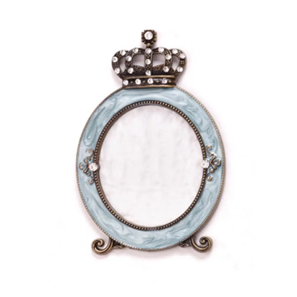 Artwork Practice Lightweight Nail Polish Gel Showing Painting Crown Stand for Shooting
Artwork Practice Lightweight Nail Polish Gel Showing Painting Crown Stand for Shooting