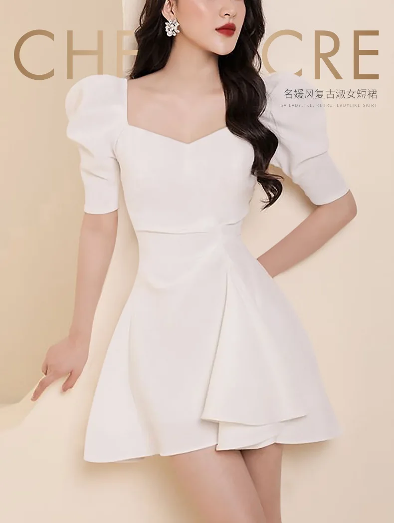 2021 summer new V-neck bubble sleeve waist temperament lady skirt white bubble sleeve dress
2021 summer new V-neck bubble sleeve waist temperament lady skirt white bubble sleeve dress