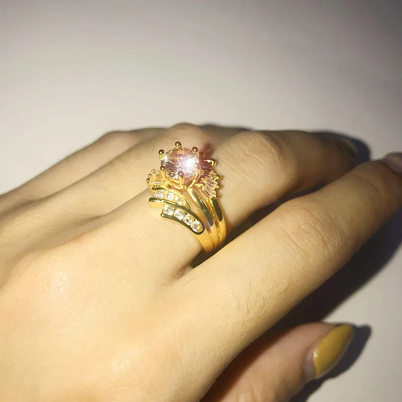 Europe America Fashion Irregular White Zircon Rings For Women Trendy Female Gold Color Jewelry Wedding Engagement Party Gifts
Europe America Fashion Irregular White Zircon Rings For Women Trendy Female Gold Color Jewelry Wedding Engagement Party Gifts