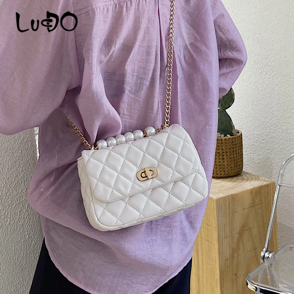 LUCDO Diamond Lattice Crossbody Bag for Women 2020 Chain Designer Ladies Luxury Handbags Elegant Shoulder Messager Bags
LUCDO Diamond Lattice Crossbody Bag for Women 2020 Chain Designer Ladies Luxury Handbags Elegant Shoulder Messager Bags