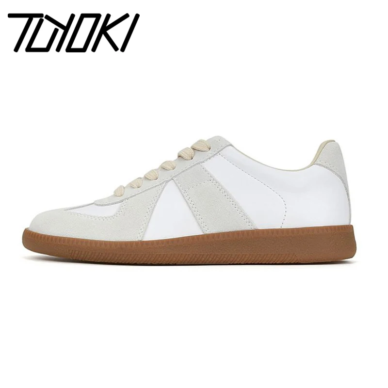 Tuyoki Women Sneaker Casual Shoes Flat Heel Casual Patchwork All-Match 2022 New Fashion Daily Preppy Chic Footwear Size 35-40
Tuyoki Women Sneaker Casual Shoes Flat Heel Casual Patchwork All-Match 2022 New Fashion Daily Preppy Chic Footwear Size 35-40