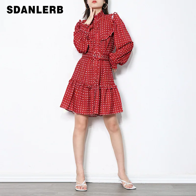 Retro Polka Dot Short Dress 2021 Summer Long Sleeve Dress New Single-Breasted Waist Slim Printed Stitching A- Line Special Dress
Retro Polka Dot Short Dress 2021 Summer Long Sleeve Dress New Single-Breasted Waist Slim Printed Stitching A- Line Special Dress