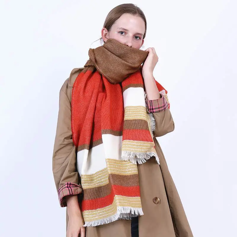 European and American autumn and winter new imitation cashmere scarf to keep warm in winter, loose beard and fringed shawl scarf
European and American autumn and winter new imitation cashmere scarf to keep warm in winter, loose beard and fringed shawl scarf