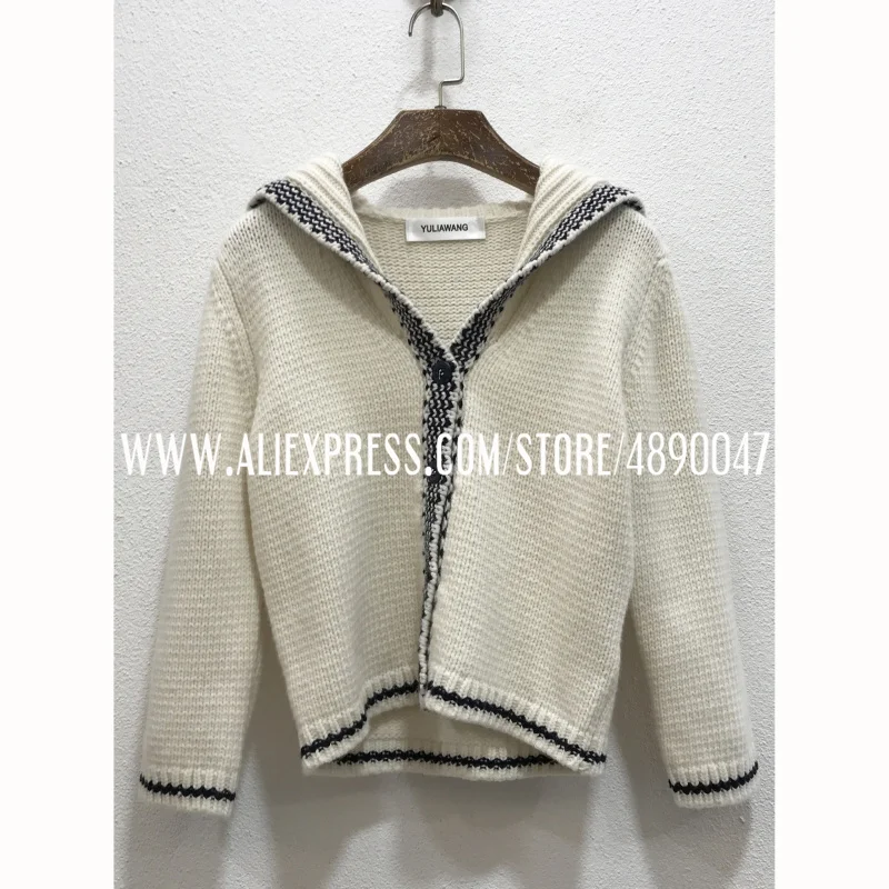 Navy collar letter jacquard cashmere wool blend soft skin-friendly short sweater knitted cardigan high quality women's
Navy collar letter jacquard cashmere wool blend soft skin-friendly short sweater knitted cardigan high quality women's
