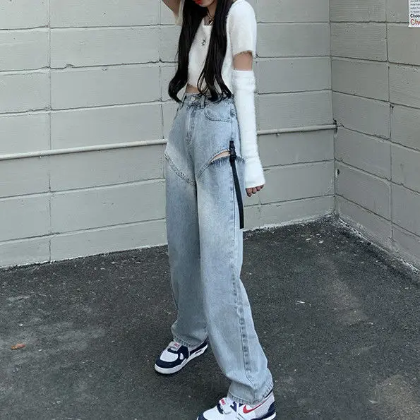 Design jeans women's spring and summer new Korean high waist pierced straight tube loose thin versatile wide leg pants
Design jeans women's spring and summer new Korean high waist pierced straight tube loose thin versatile wide leg pants