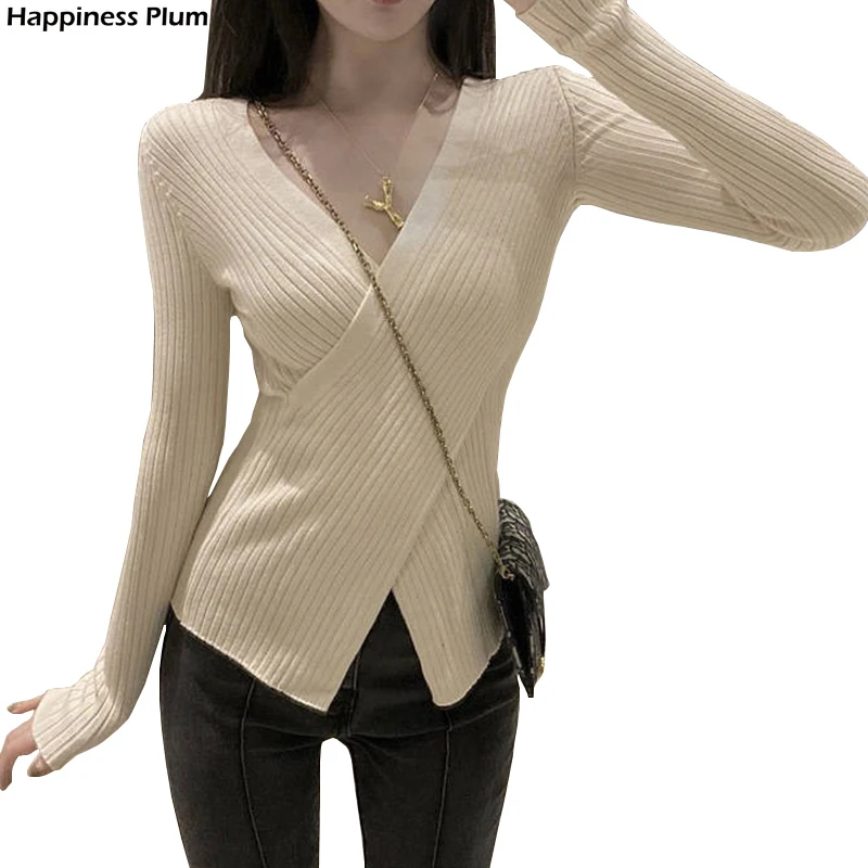 Женский трикотажный свитер с глубоким V-образным вырезом, с длинным рукавом 
Женский трикотажный свитер с глубоким V-образным вырезом, с длинным рукавом