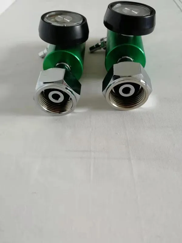 G3/4 input connection medical oxygen regulator 0-4L for oxygen gas cylinder tank
G3/4 input connection medical oxygen regulator 0-4L for oxygen gas cylinder tank