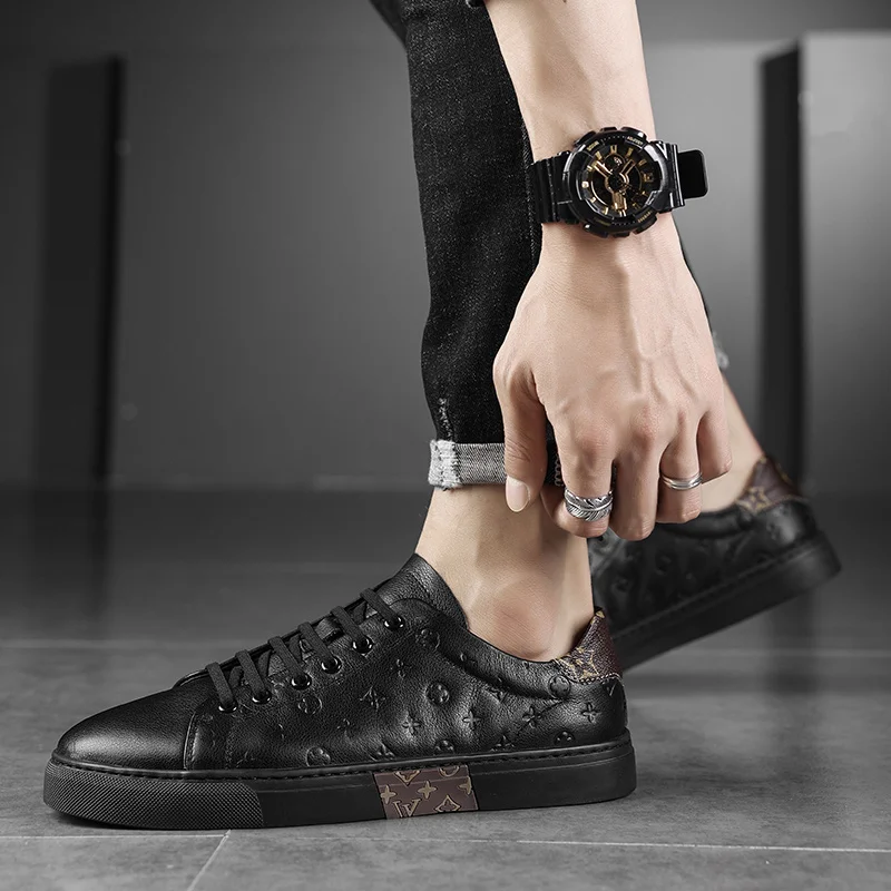 Men's White Shoes Leather Platform Sneakers Flat Casual Party Wedding Shoes Suede Sneakers Fashionable Comfortable
Men's White Shoes Leather Platform Sneakers Flat Casual Party Wedding Shoes Suede Sneakers Fashionable Comfortable