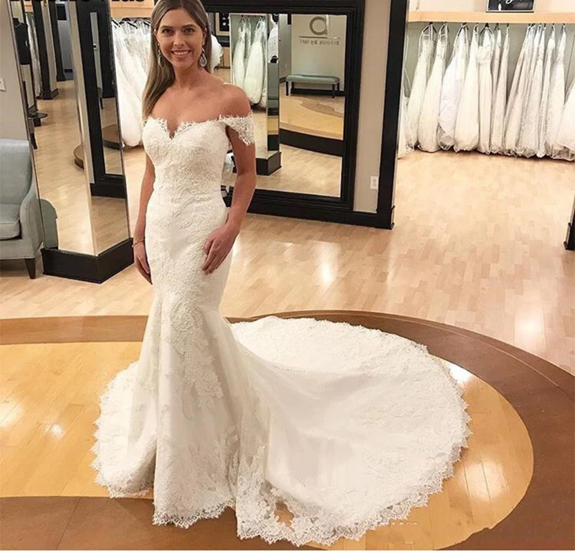 New Fashion Off Shoulder Lace Mermaid Wedding Dresses Open Back Sweep Train Appliques Bridal Gowns Custom Made
New Fashion Off Shoulder Lace Mermaid Wedding Dresses Open Back Sweep Train Appliques Bridal Gowns Custom Made