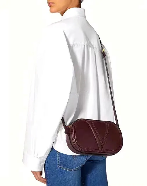 2021 Small Snapshot Camera Real Leather Shoulder Bag For Women Ladies Luxury Handbag Designer lady messenger bag
2021 Small Snapshot Camera Real Leather Shoulder Bag For Women Ladies Luxury Handbag Designer lady messenger bag