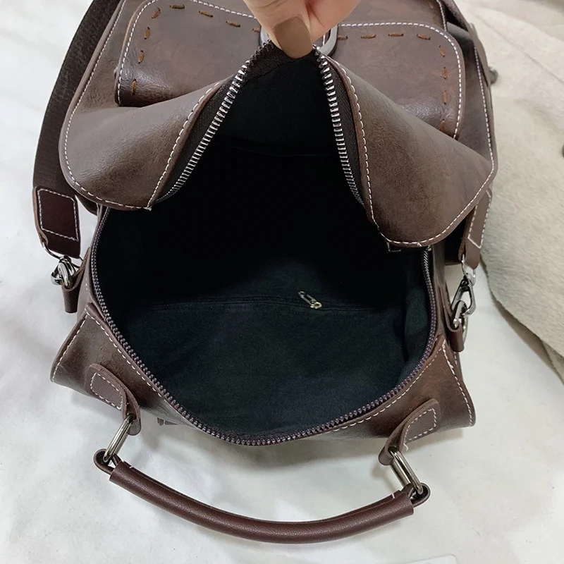 2021 fashion Female Backpack Large Capacity Pu Leather Women Backpacks Casual College School Bag Vintage Classic Shoulder Bag
2021 fashion Female Backpack Large Capacity Pu Leather Women Backpacks Casual College School Bag Vintage Classic Shoulder Bag