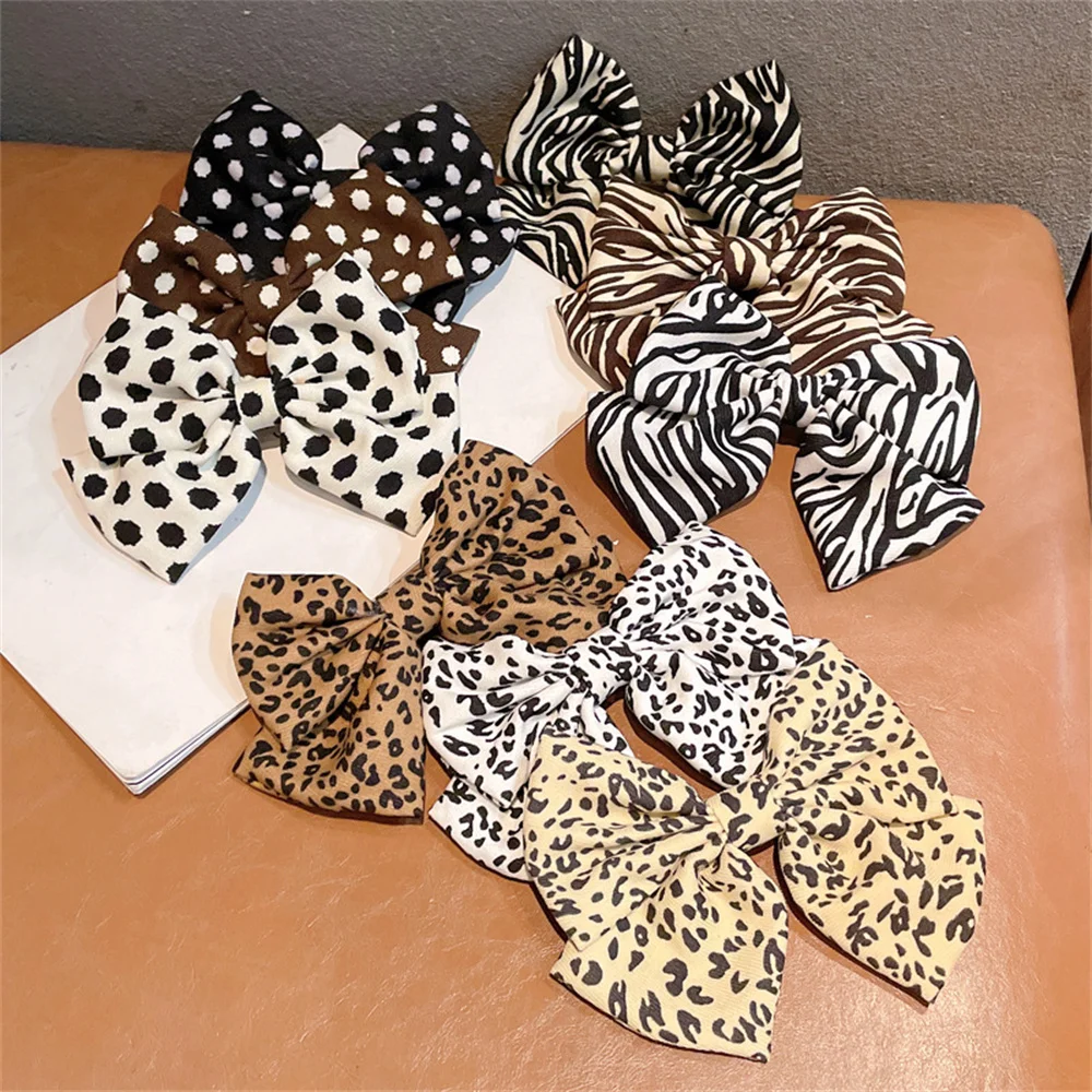 Sweet Bow Hair Clip Leopard Pattern Polka Dot Ribbon Barrettes Bow Knotted Hairpins Women Girls Headwear DIY Styling Accessories
Sweet Bow Hair Clip Leopard Pattern Polka Dot Ribbon Barrettes Bow Knotted Hairpins Women Girls Headwear DIY Styling Accessories