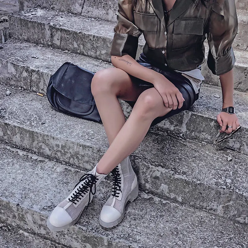 Lace Up Genuine Leather Ladies Boots Platforms Side Zipper Thick Heels Pumps Shoes For Women Fashion Party Shoes Woman
Lace Up Genuine Leather Ladies Boots Platforms Side Zipper Thick Heels Pumps Shoes For Women Fashion Party Shoes Woman