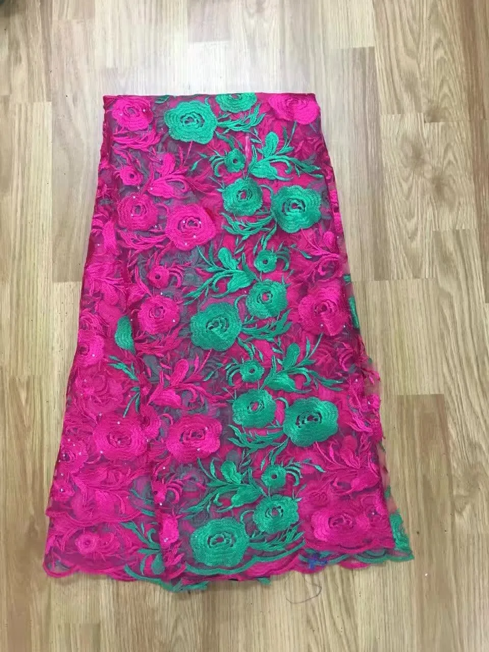 2021 New Nigerian French Net Laces Purple African Lace Fabric Guipure Cord with Rhinestones for Dress D996
2021 New Nigerian French Net Laces Purple African Lace Fabric Guipure Cord with Rhinestones for Dress D996