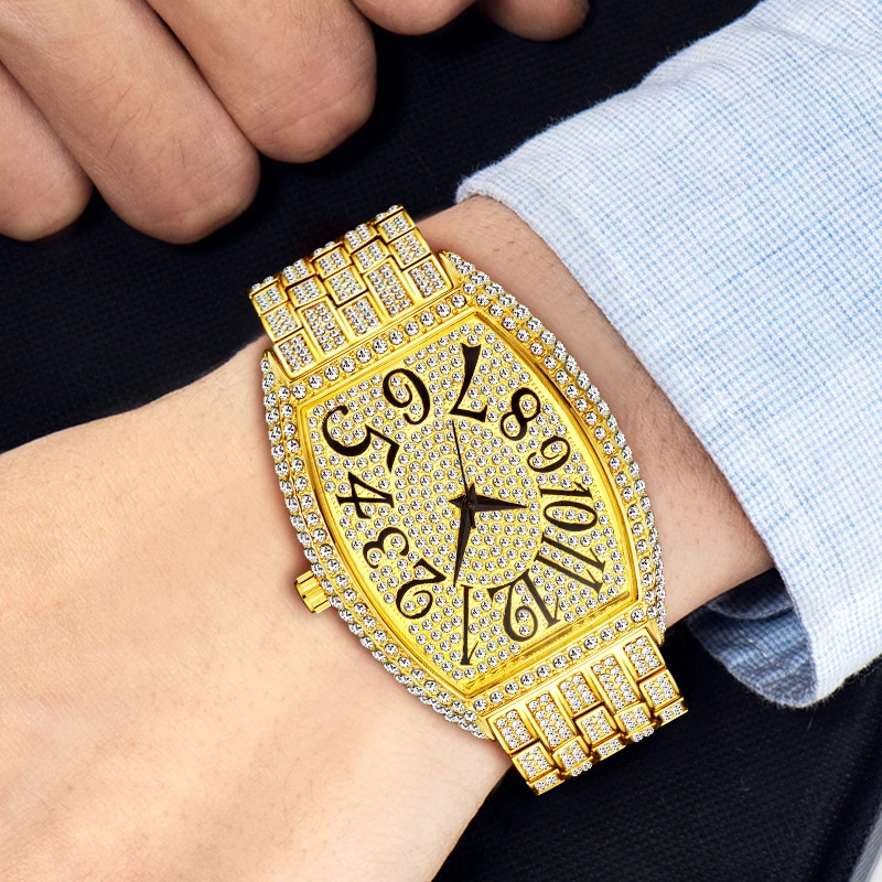 Full Diamond Watch Luxury Tonneau Shape Dial Design Numerber Men Watchs Quartz Wristwatches Waterproof MenS Watches
Full Diamond Watch Luxury Tonneau Shape Dial Design Numerber Men Watchs Quartz Wristwatches Waterproof MenS Watches