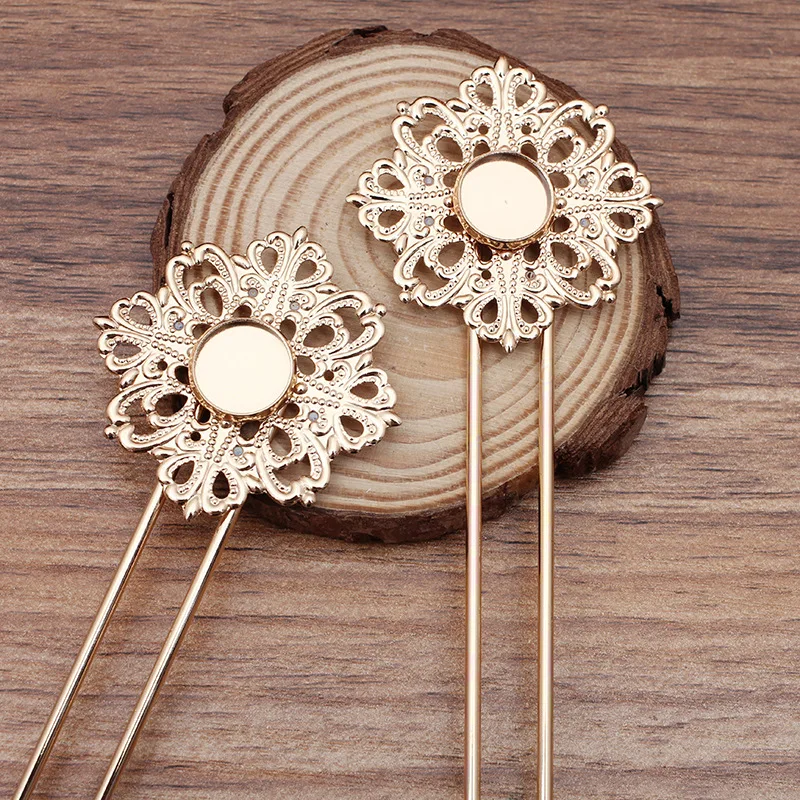 Hair Stick Filigree Square Flower 12mm Round Smooth Bezel Cabochon Base Hairpins Findings for Wedding Bridal Headdress Hair Fork
Hair Stick Filigree Square Flower 12mm Round Smooth Bezel Cabochon Base Hairpins Findings for Wedding Bridal Headdress Hair Fork