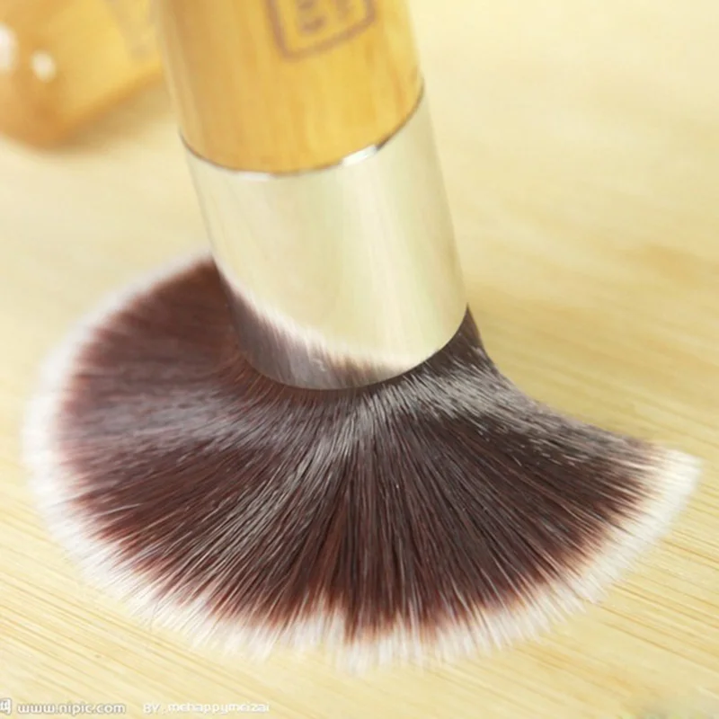 High Quality Flat Foundation Face Powder Makeup Blush Brush Cosmetic Professional Makeup Tools Hairbrush Accessories 
High Quality Flat Foundation Face Powder Makeup Blush Brush Cosmetic Professional Makeup Tools Hairbrush Accessories