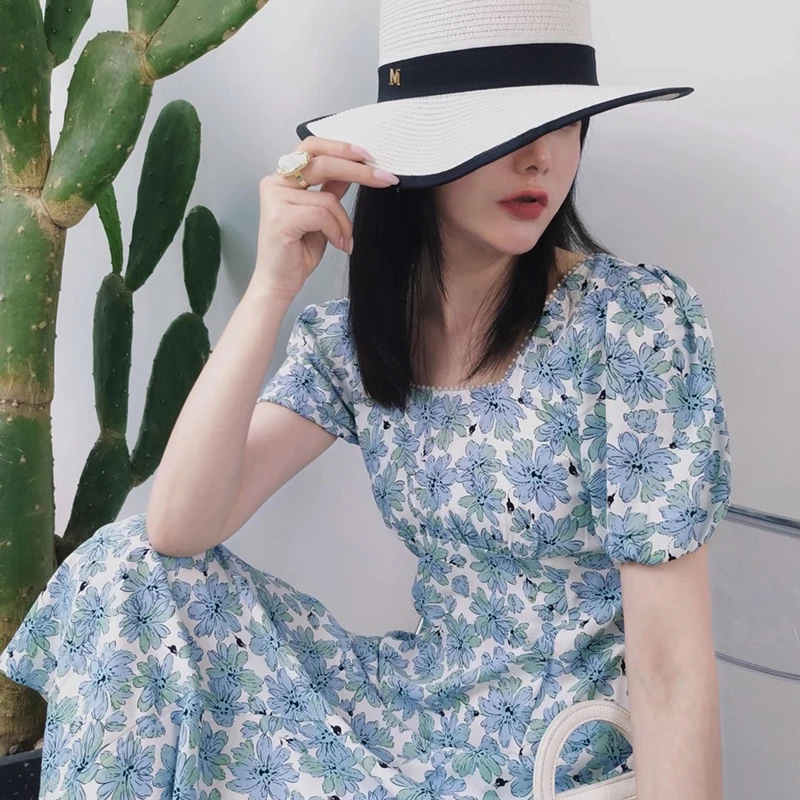 GALCAUR Vintage Print Dress For Women Square Collar Puff Short Sleeve High Waist Mid Dresses Female Fashion Clothing 2021 Summer
GALCAUR Vintage Print Dress For Women Square Collar Puff Short Sleeve High Waist Mid Dresses Female Fashion Clothing 2021 Summer
