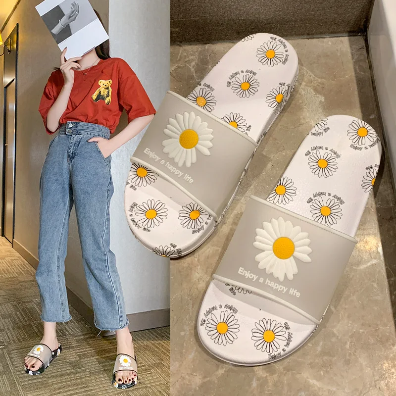 2020 New Indoor PVC Home Hotel Sandals & Slippers Women Cute Daisy Summer Non-slip Bathroom Home Slippers TX204
2020 New Indoor PVC Home Hotel Sandals & Slippers Women Cute Daisy Summer Non-slip Bathroom Home Slippers TX204