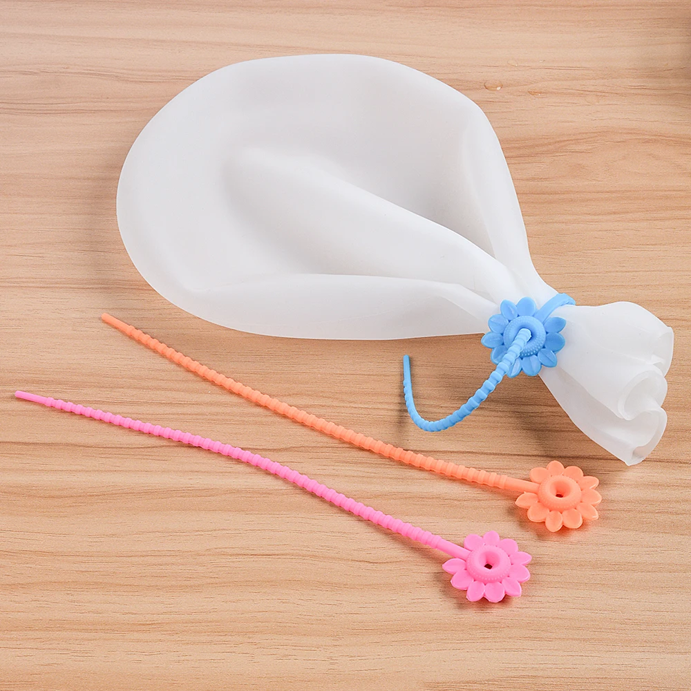 1.5KG Silicone Kneading Dough Bag Flour Mixer Bag Versatile Dough Mixer for Bread Pastry Pizza Kitchen Tools
1.5KG Silicone Kneading Dough Bag Flour Mixer Bag Versatile Dough Mixer for Bread Pastry Pizza Kitchen Tools