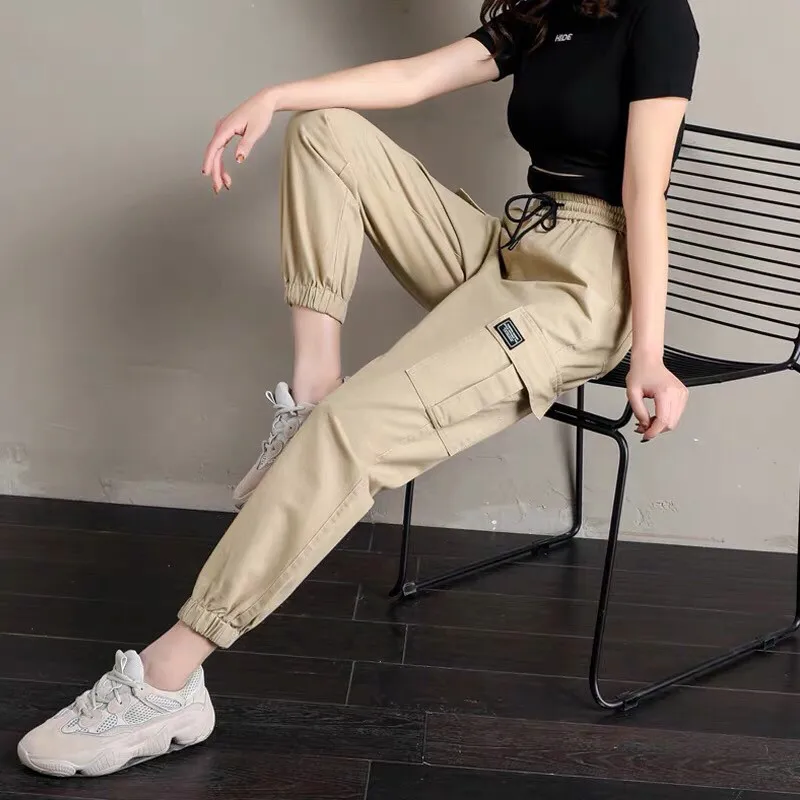 2021 Women Cargo Pants Casual Streetwear Harajuku Pants Hip Hop Harem Pants Jogger Sweatpants High Waist Loose Female Trousers
2021 Women Cargo Pants Casual Streetwear Harajuku Pants Hip Hop Harem Pants Jogger Sweatpants High Waist Loose Female Trousers