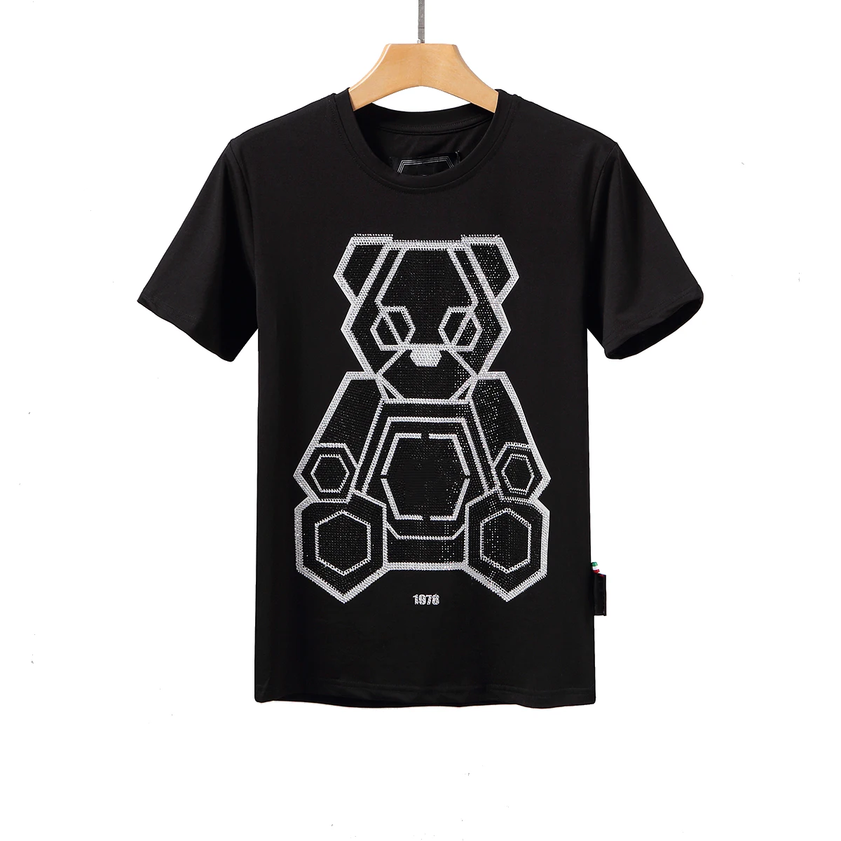 2022 New Summer Fashion Tshirt Men PP Teddy Bear Rhinestones Casual Short-Sleeved Tees Hip Hop O-Neck qp T Shirts Men Clothing
2022 New Summer Fashion Tshirt Men PP Teddy Bear Rhinestones Casual Short-Sleeved Tees Hip Hop O-Neck qp T Shirts Men Clothing
