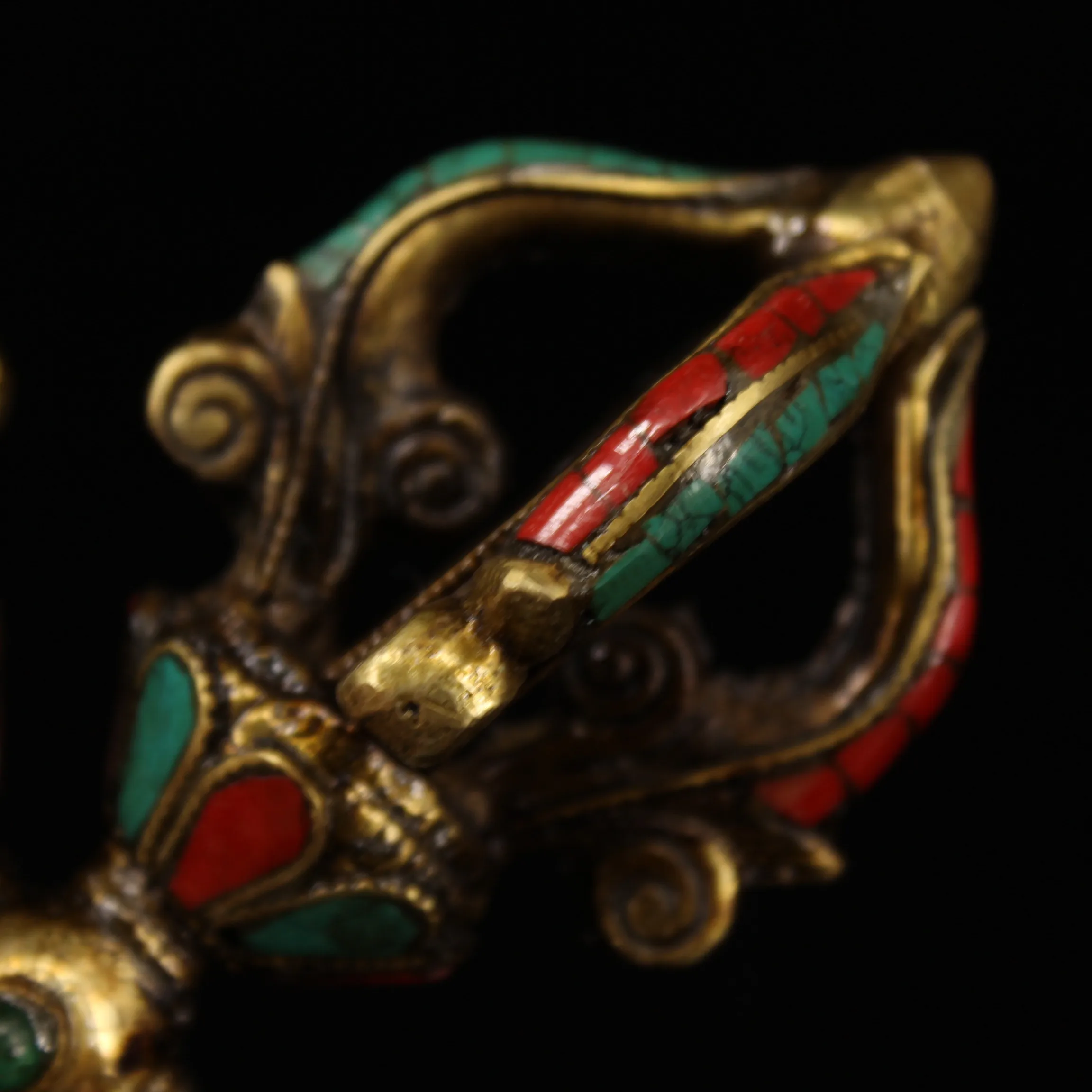 Wedding decoration Tibetan collection of pure copper Tibetan hand-made inlaid gems Tantric cross Dorje drop magic Vajra Phurpa
Wedding decoration Tibetan collection of pure copper Tibetan hand-made inlaid gems Tantric cross Dorje drop magic Vajra Phurpa