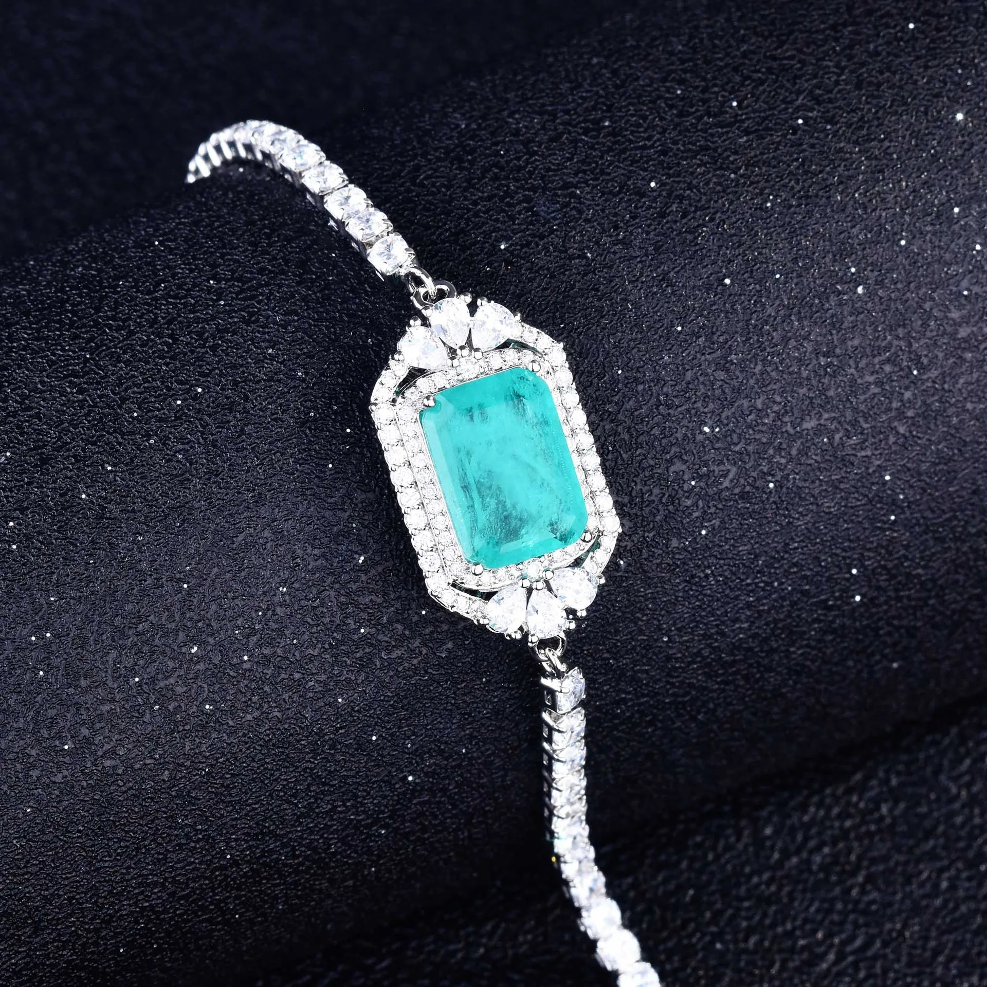 QTT настоящий 925 прямоугольный Paraiba синий Модный обручальный блестящий браслет для женщин темпераментная Изысканная бижутерия подарок на де...
QTT настоящий 925 прямоугольный Paraiba синий Модный обручальный блестящий браслет для женщин темпераментная Изысканная бижутерия подарок на де...