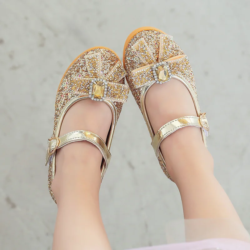 2021 New Autumn Girls High-heeled Shoes Sequined Teenager Girls Princess Shoes Prom Party Student Show Shoes with Bowtie E04283
2021 New Autumn Girls High-heeled Shoes Sequined Teenager Girls Princess Shoes Prom Party Student Show Shoes with Bowtie E04283