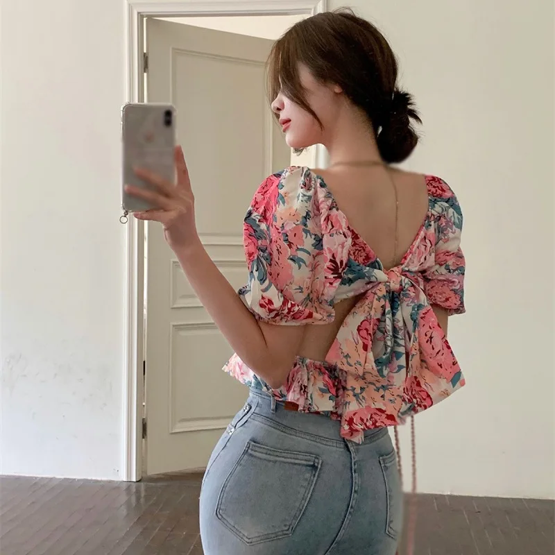 Floral Blouses Printed Square Neck Summer Shirts Women Open Back Puff Sleeve Blouse Big Bow-knot 2021 New Sweety Tops aesthetic
Floral Blouses Printed Square Neck Summer Shirts Women Open Back Puff Sleeve Blouse Big Bow-knot 2021 New Sweety Tops aesthetic